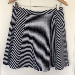 Uniqlo Japan Navy Blue and White Striped Skirt Size XL